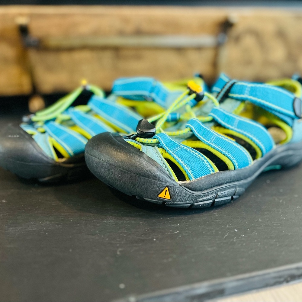 Keen Kids Blue and Green Outdoor Sandals - Picture 3 of 8